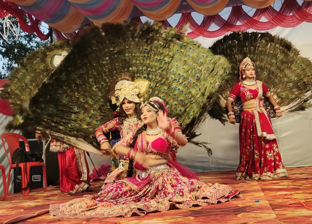 Cultural programs galore in Holi Milan function