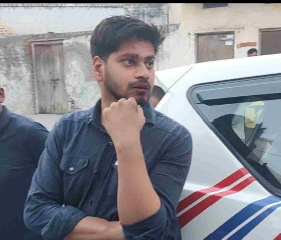 Two brothers attacked with knife in Krishna Nagar, attackers caught in CCTV camera