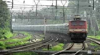 Railway: समस्तीपुर मंडल के विभिन्न स्टेशनों पर ट्रेनों का मिलेगा अतिरिक्त ठहराव, जानें कौन सी रुकेगी ट्रेनें