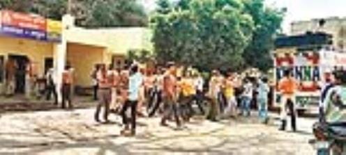 Mathura police celebrated Holi a day later