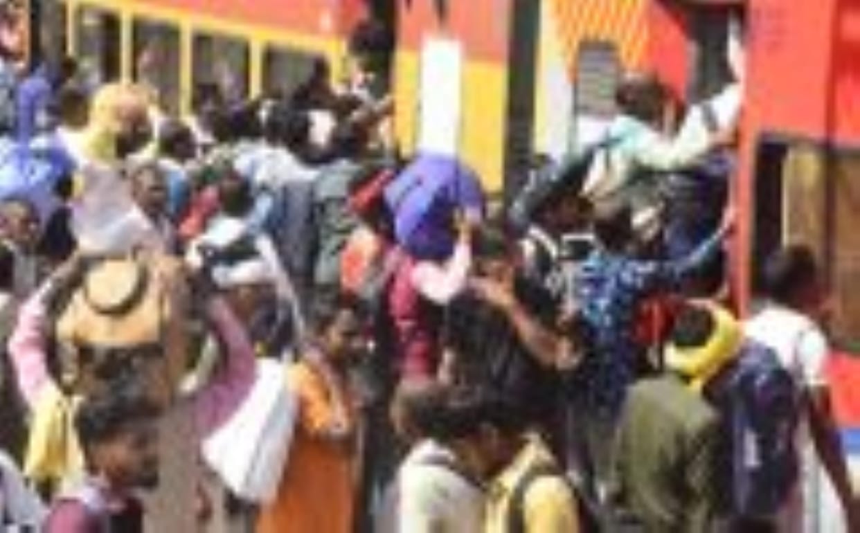 Holidays are over, trains are crowded