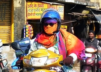 The temperature rose by three degrees due to humidity at night, clouds gave relief during the day
