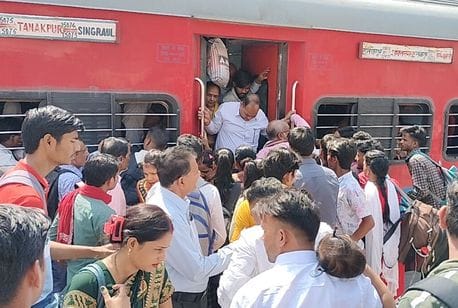 Return after Holi... 14 thousand railway tickets sold in one day