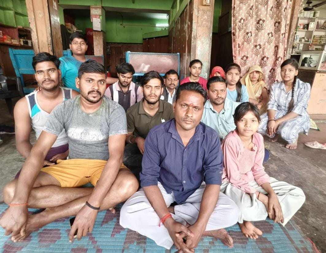 Traders shut their shops and sit on strike