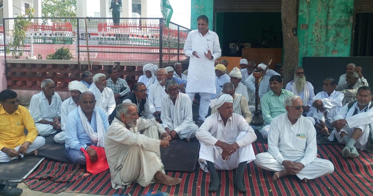 farmers protested against insurance company