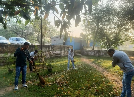 Policemen cleaned the police line, police station and outpost