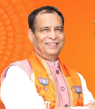 BJP leaders said it's a budget of prosperity, Congressmen said it's just announcements