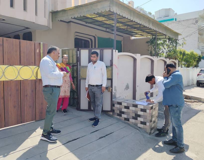 Water and sewerage bills of 4995 consumers in the city are pending, Public Health Department will cut the connection, notices issued
