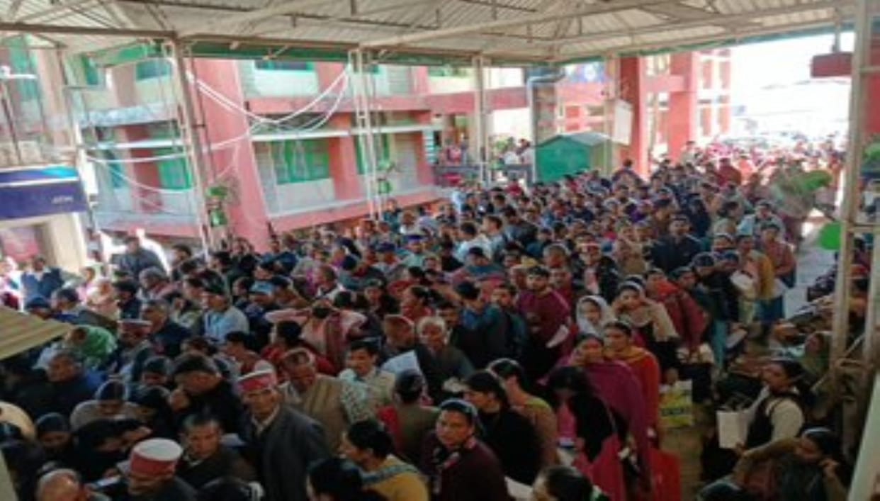 After Holi, a huge crowd of patients gathered in the regional hospital