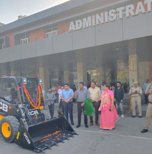 Five more Bobcat vehicles received to collect garbage from narrow roads and streets