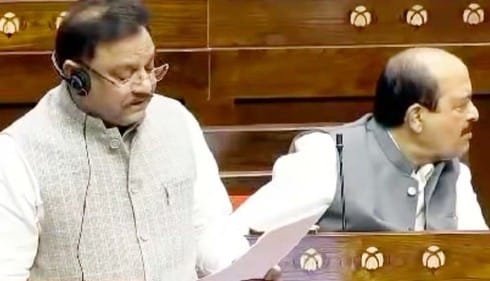 Funds should be released for the Mailani-Farrukhabad railway line
