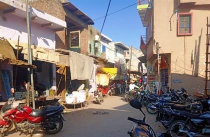 The market opened after two days in Bisawar, silence prevailed