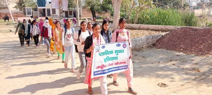 Volunteers launched plastic free campaign in Payaga