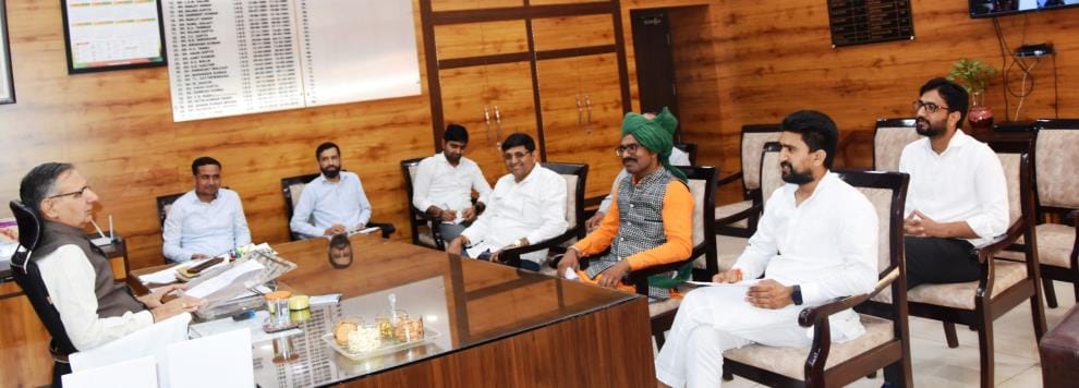 Youth who turn 18 years old on January 1 should get their voter cards made: DC