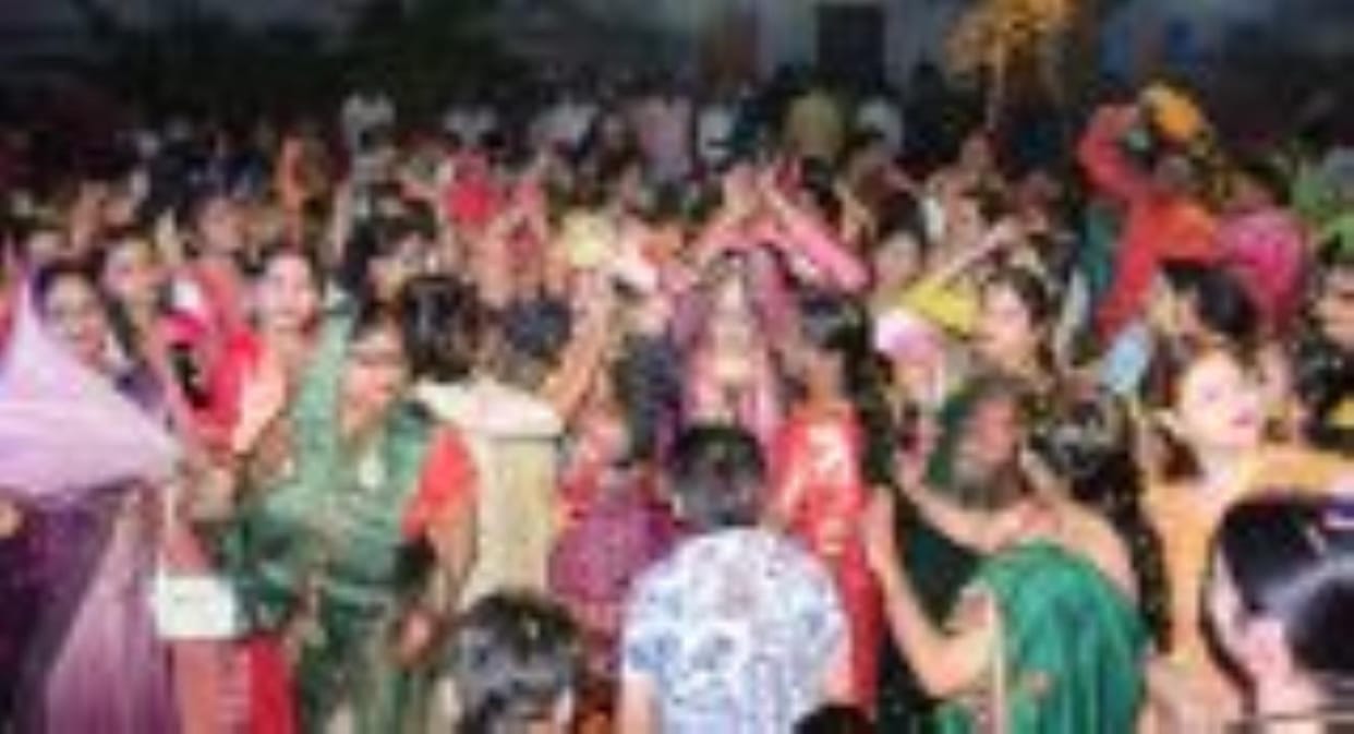 Holi Milan function was celebrated with great pomp