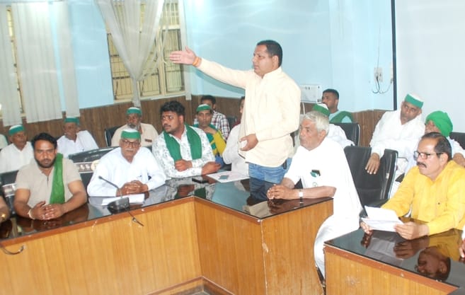 Farmers create ruckus when their problems are not resolved
