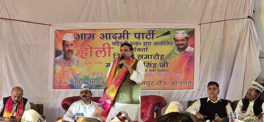 If you want to erase the signs of the Mughals, then demolish the Red Fort and the Taj Mahal as well: Sanjay