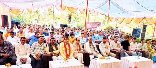 Blessings of elders create an atmosphere of happiness and peace: Acharya