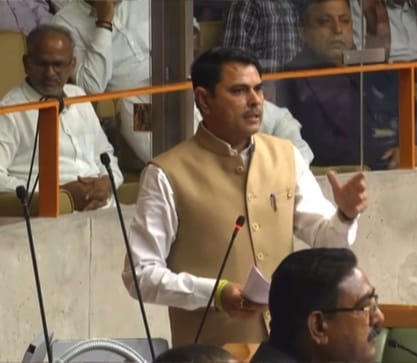 If you want to find a road with potholes, come to Baroda: Induraj