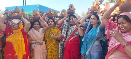 Kalash Yatra taken out with great pomp, devotees danced
