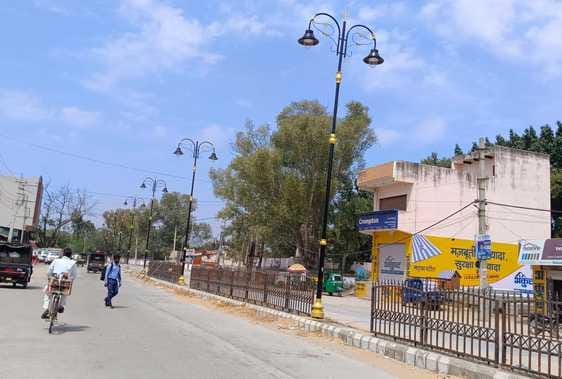 Fancy lights installed on Police Line Road