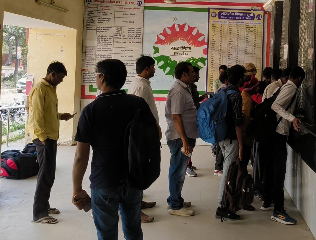 Confirmed tickets are not available, there is a fight even for Tatkal
