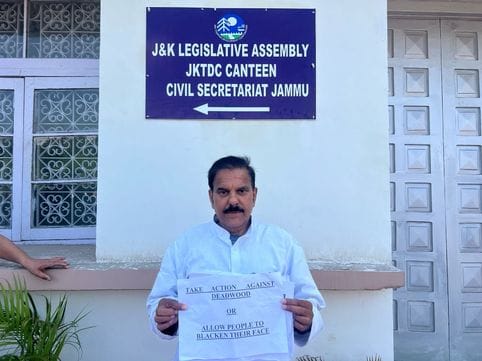 Demonstration over bad condition of road in Nagrota