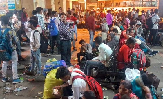 120 buses on Delhi route... yet passengers wait for hours