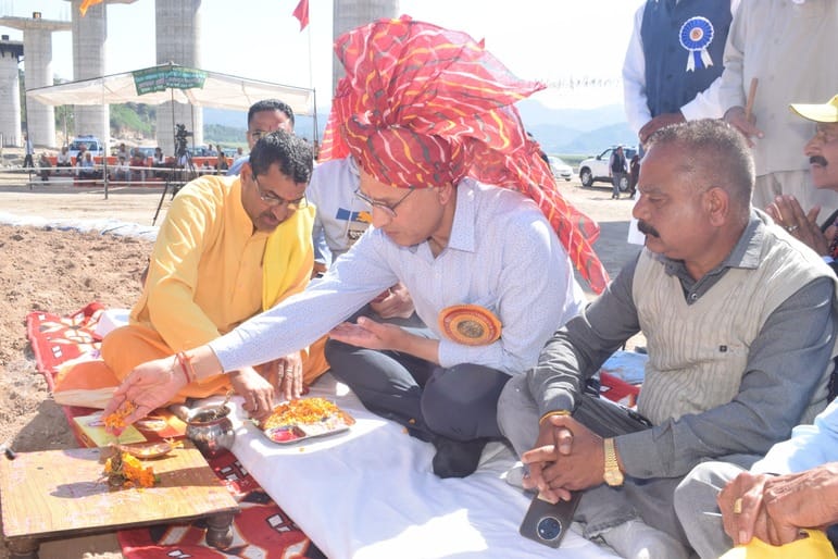 Wrestling matches started in state level Nalwadi