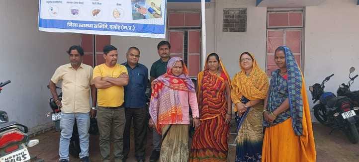 Damoh Outsourced health workers have not received their honorarium for seven months