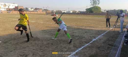 Hardoi defeated Majhola 4-3 in the provincial hockey competition
