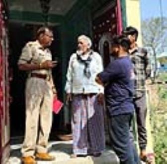 Jewellery worth lakhs along with cash stolen from home