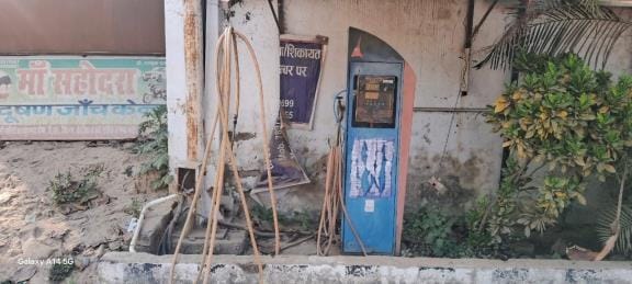 Customers are not getting air and water at petrol pumps