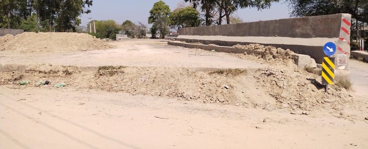 Villagers demanded to restart the bridges built 7 years ago on Ratia Bhuna road