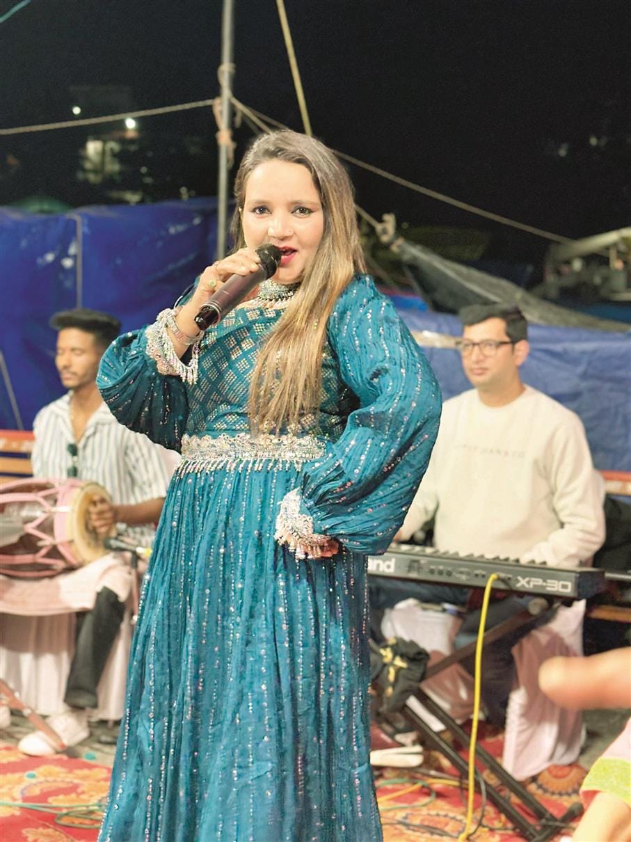 Mamta made us dance on Kajra Mohabbat Wala, Aman made us dance on Lale Wo Rangi
