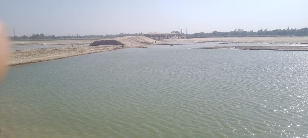 The effort paid off, the stream of Rapti river reached under the bridge