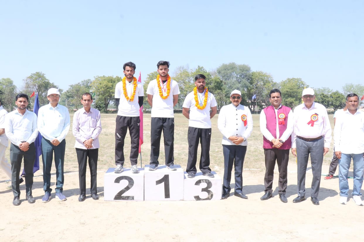Khushwant and Poonam got first place in 800 meter race