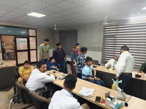 Examination of patients suffering from muscular dystrophy in the camp