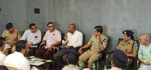 कलेक्टर-एसपी ने ली बैठक।