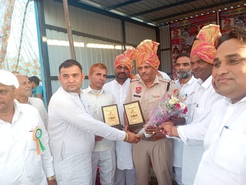 Wrestler Abhishek won the wrestling prize of 31 thousand