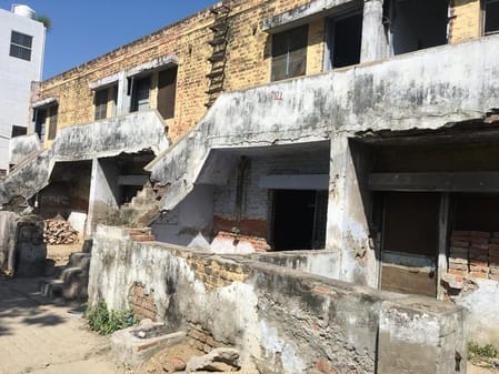 Ruined houses become a problem in Old Housing Board Colony