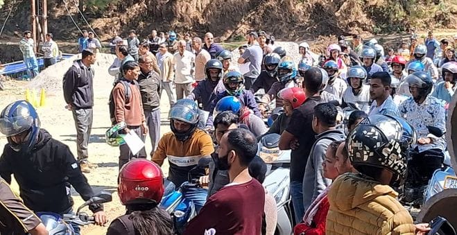 Drivers who came to give the test at Galu Mela ground faced problems