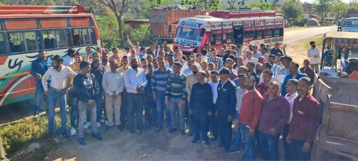 Temporary workers on strike, pump stations in rural areas locked