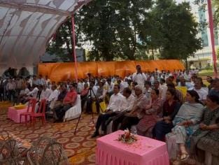 Employees raised the demand for promotion and DA