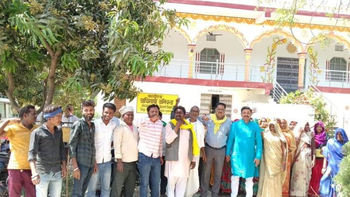 Subhaspa and BKU officials angry over connection disconnection