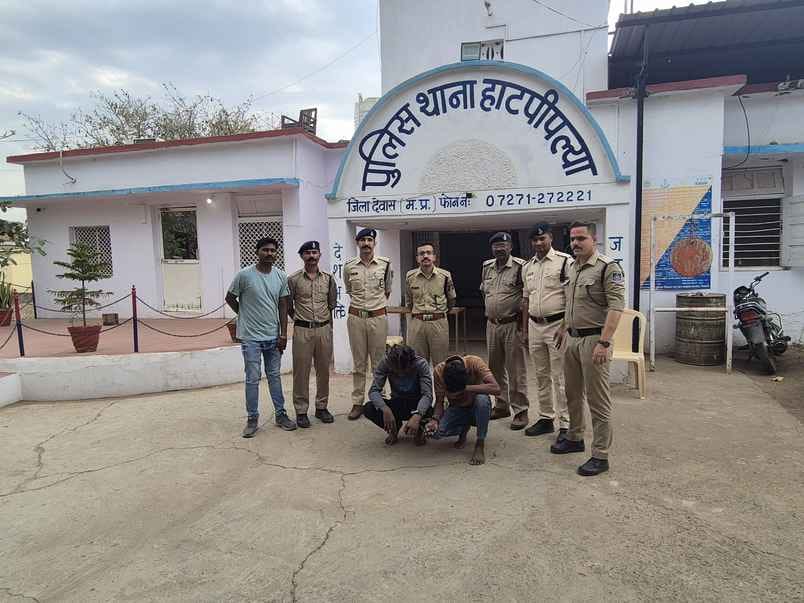 A young man was murdered in a fair due to an old rivalry, police arrested two accused