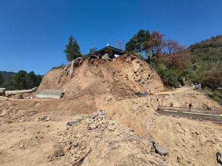 Lhasa fell near Drang, Drang-Katindi-Mandi road closed