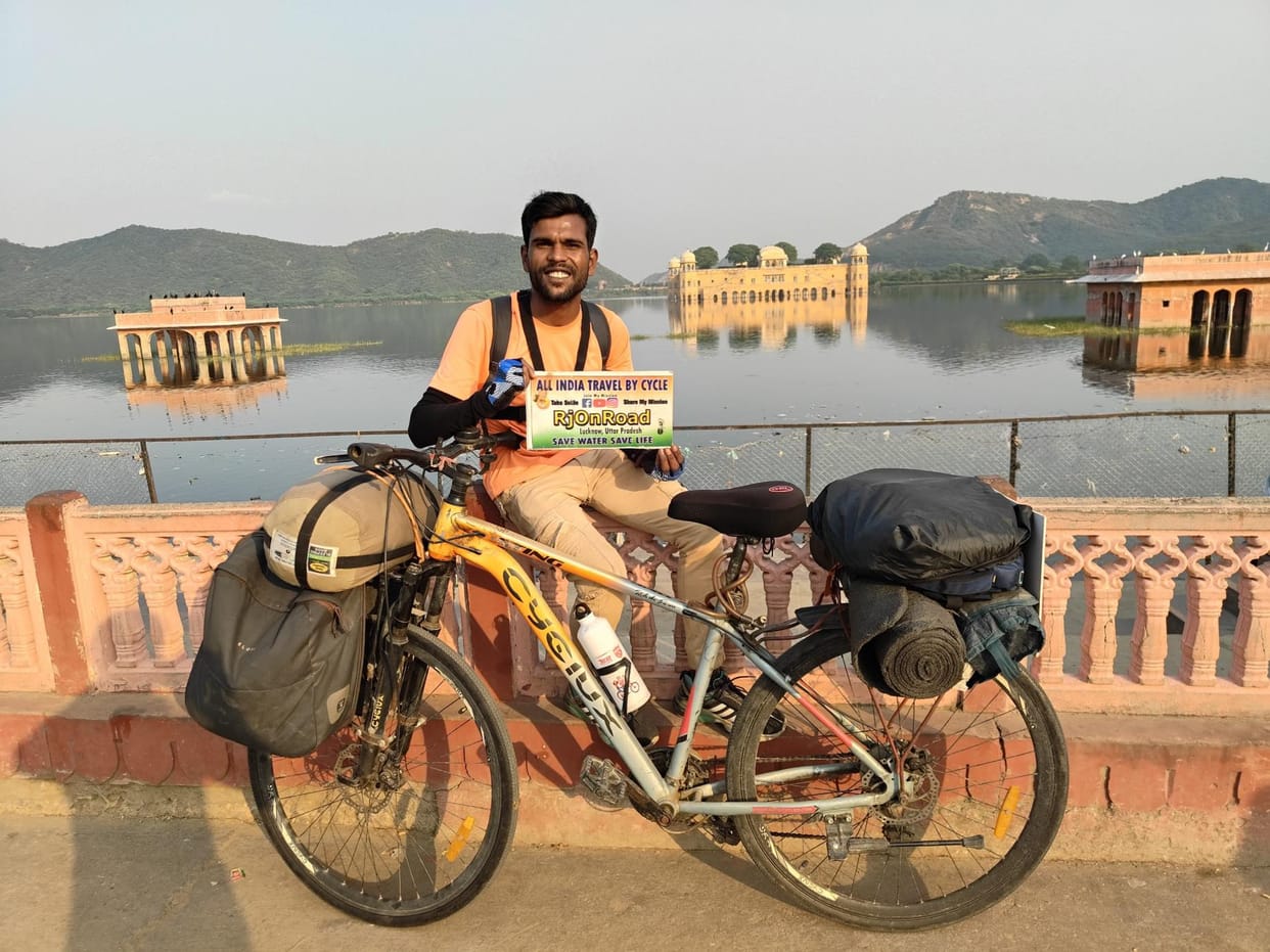 Message of environmental protection through cycling
