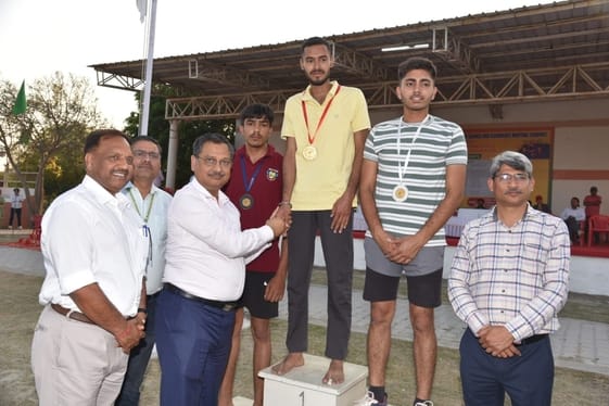 Raghunath won the 5000 meter race