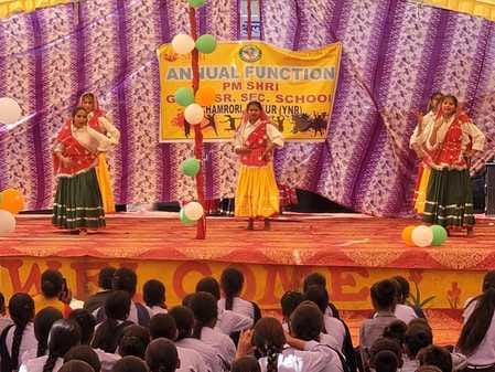 Students who brought glory to the school were honoured
